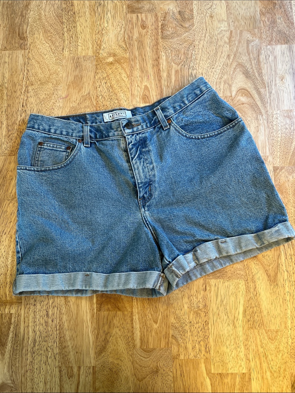 Y2K Arizona Rolled Hem High Rise Shorts